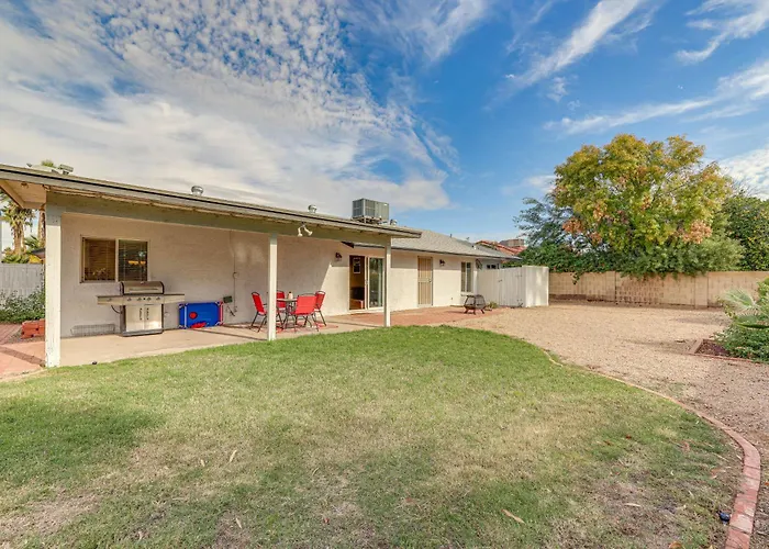 12 Mi To Old Town! W/ Furnished Patio Phoenix