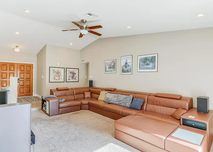 12 Mi To Old Town! W/ Furnished Patio