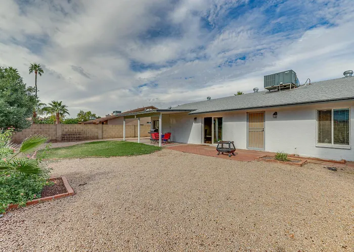 12 Mi To Old Town! W/ Furnished Patio Holiday home Phoenix